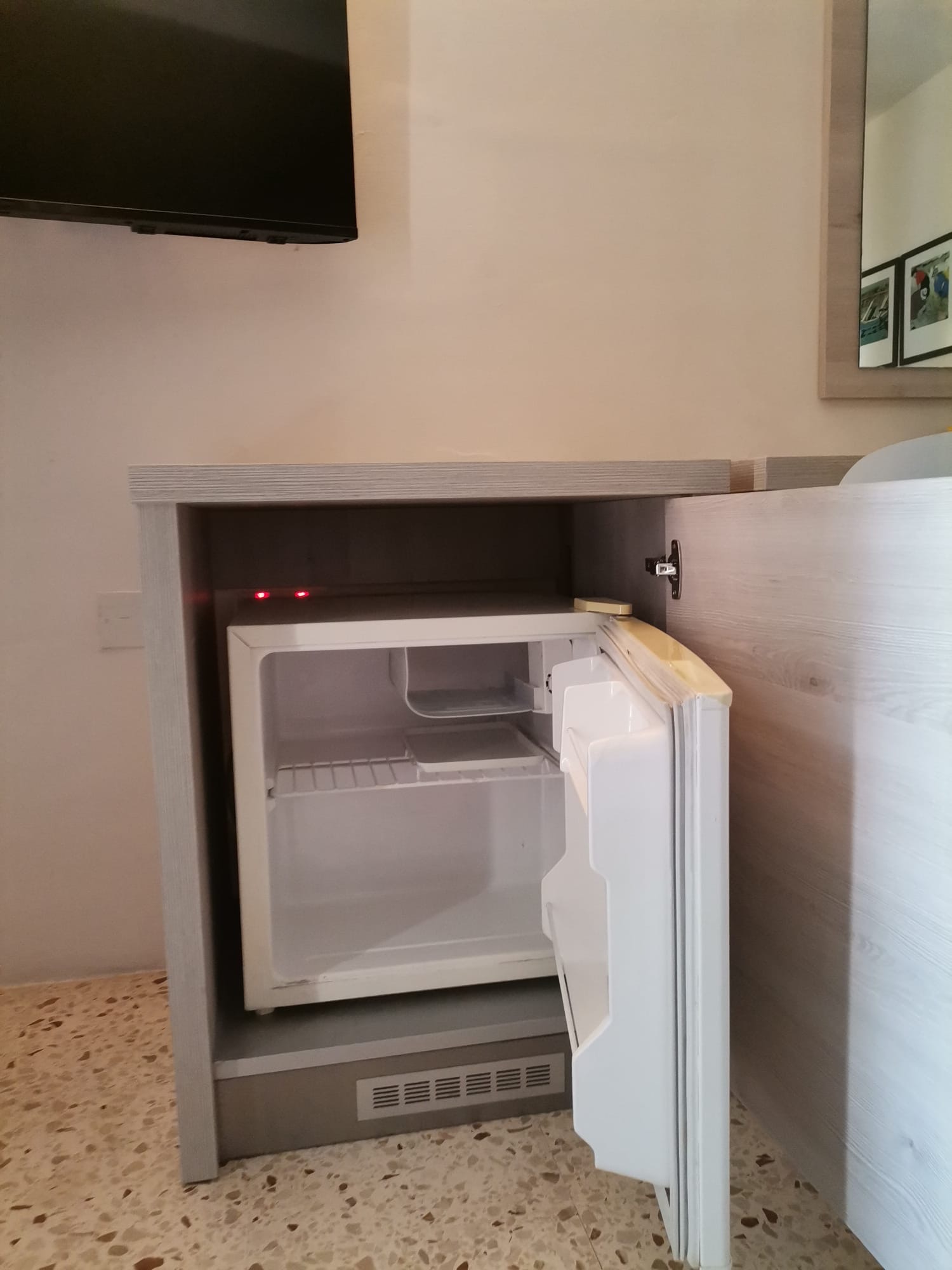 Minibar